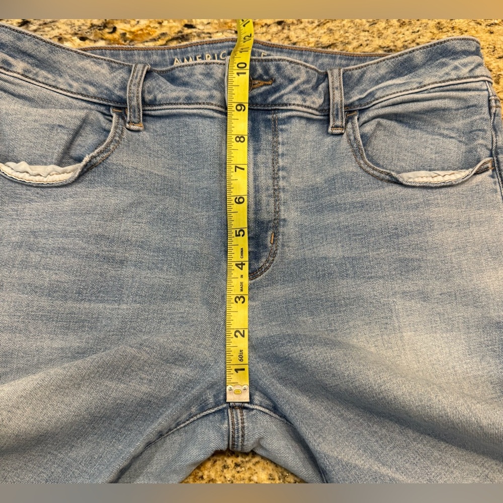 American Eagle Jeans High Rise Jegging Distressed Women’s Size 14 - 30” lnseam - Picture 8 of 9